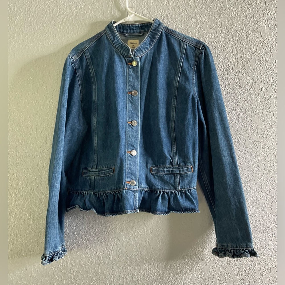 GAP 1969 Denim jacket 2XL ruffle hem and cuffs front pockets pp 24” L 23”